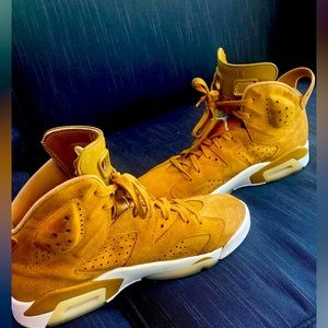 Air Jordan 6retro size 9 mens